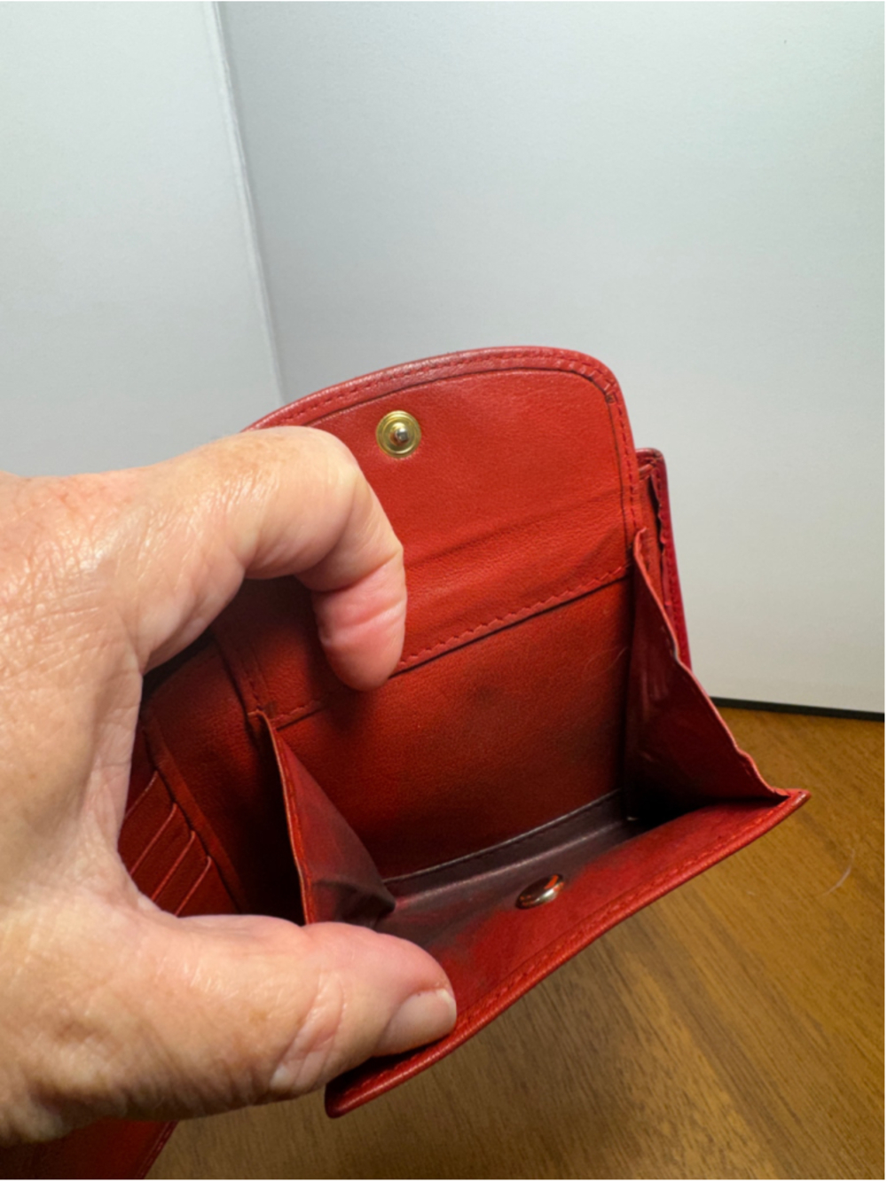 Loewe Red Patent Leather Bifold Small Wallet - Picture 5 of 11